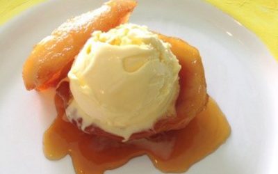 Caramelized potato with cream ice-cream